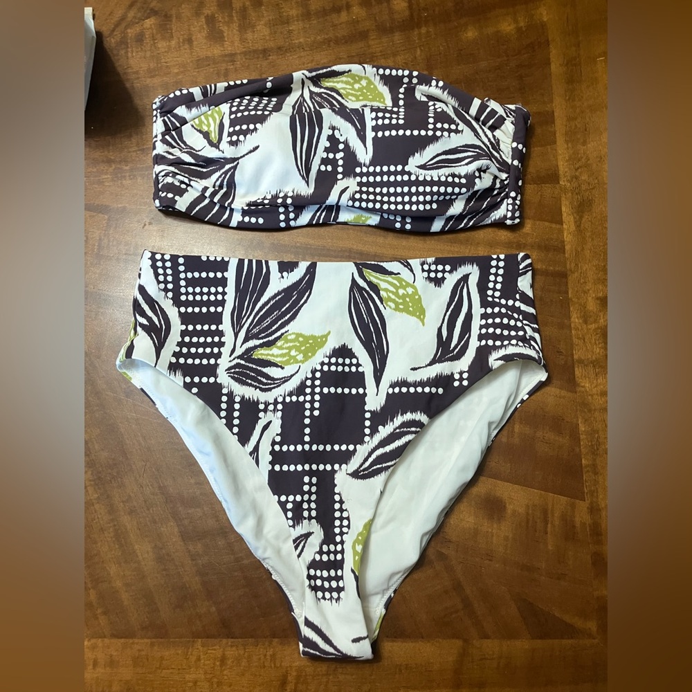 Callia NWOT 2 piece swimsuits size Large